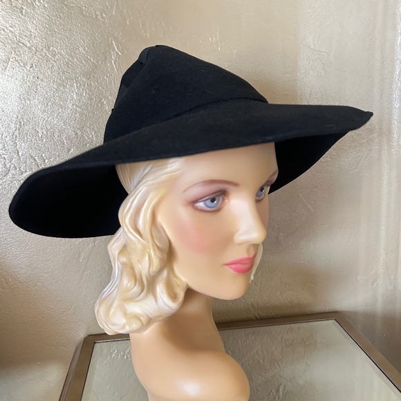 GRACEFUL 1940\'s BLACK FELT WIDE BRIM HAT + GROSGRAIN TRIM + CONICAL SHAPED CROWN main image 8